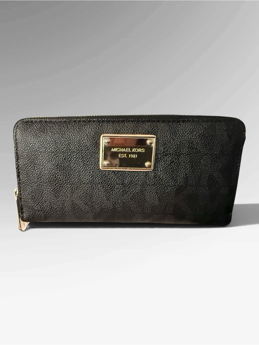 Pre-owned Michael Kors Black Leather Zip Wallet
